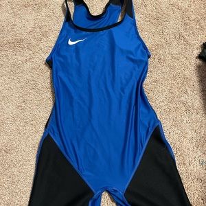 NIKE Weightlifting Singlet